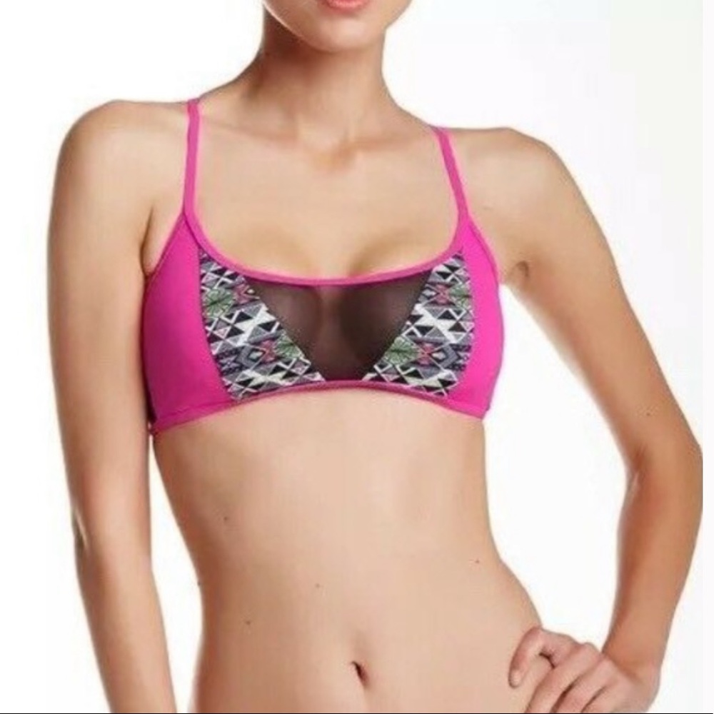 NWT Sole East Swim Orchidbomb sairee Bikini Top Pink and Black Size S